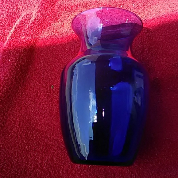 Vase - Picture 3 of 3